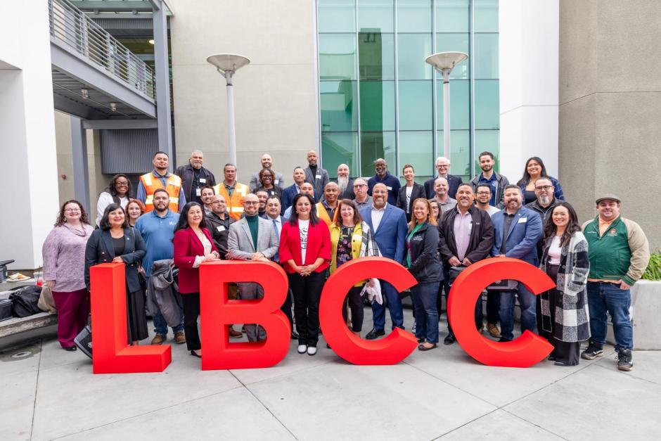LBCC Labor Center group photo at Jan. 24 Event