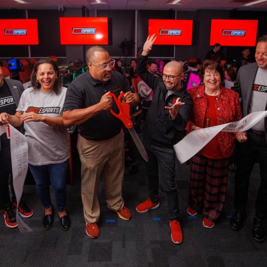  E-Sports Lab Ribbon Cutting Group